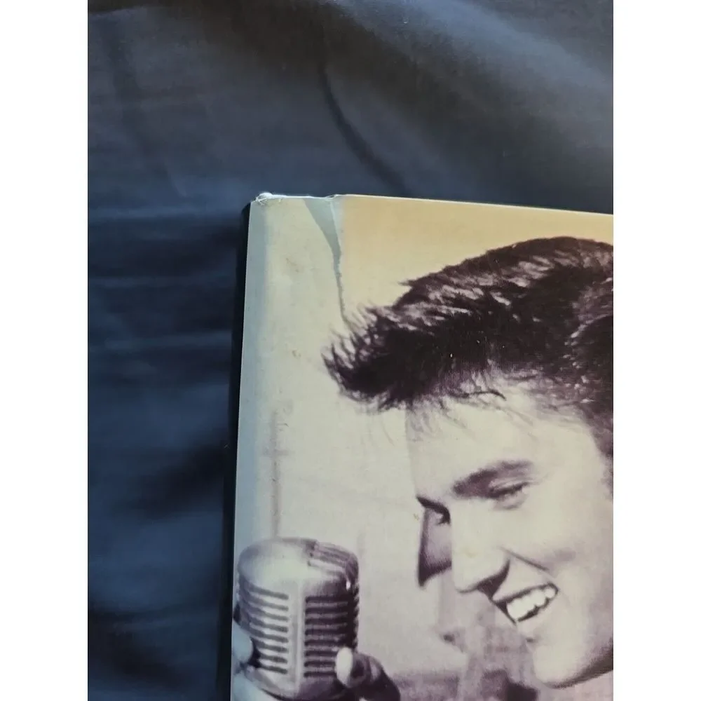 Elvis‎ Presley Unseen Archives small hardcover book Marie Clayton 2003